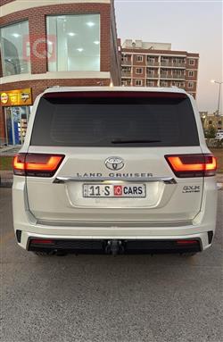 تويوتا لاندكروزر